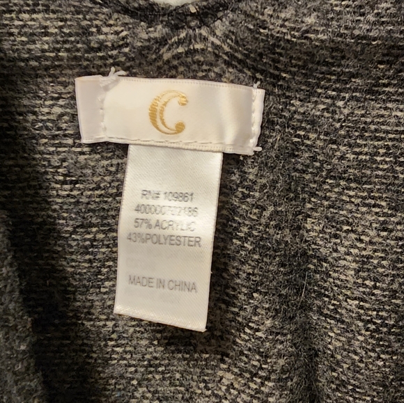 Checkered Cape - Picture 3 of 3